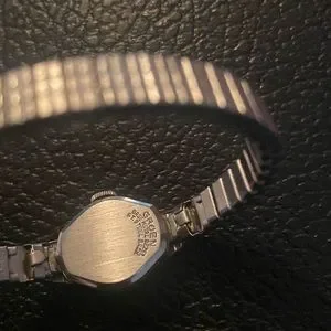 Gruen Vintage Ladies Watch oval face unique chain 17 jewels. Working condition Gruen 50 main image 2